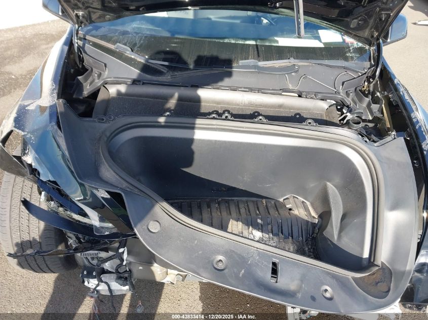 2023 Tesla Model Y Awd/Long Range Dual Motor All-Wheel Drive VIN: 7SAYGAEE7PF800835 Lot: 43833414