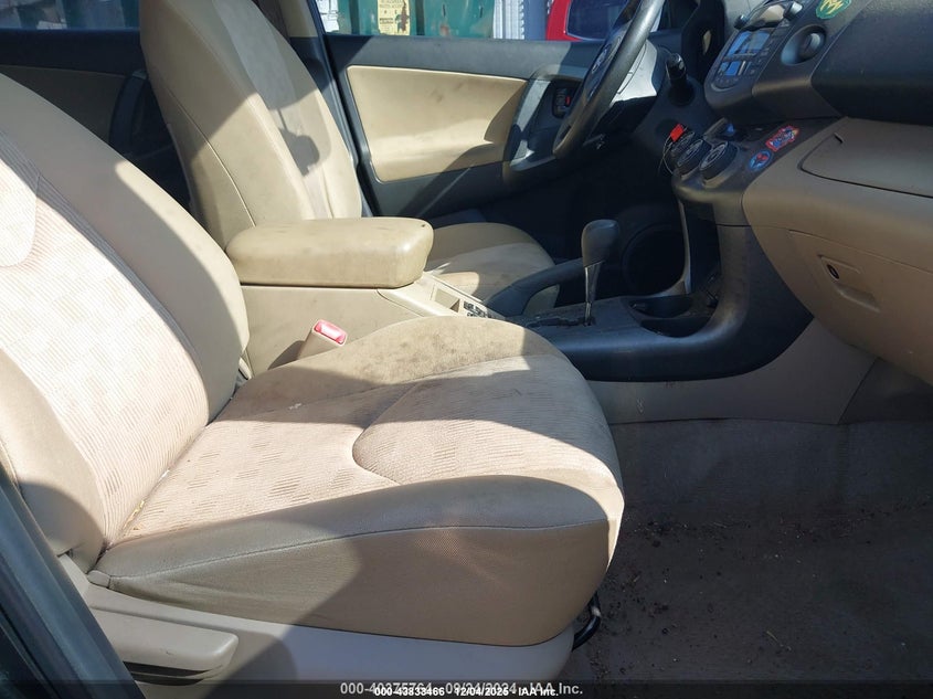 2010 TOYOTA RAV4 auction photo 5