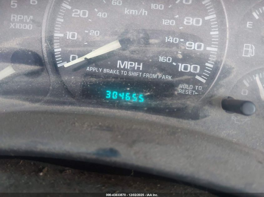 2001 Chevrolet Silverado 1500 VIN: 2GCEC19V011229236 Lot: 43833570