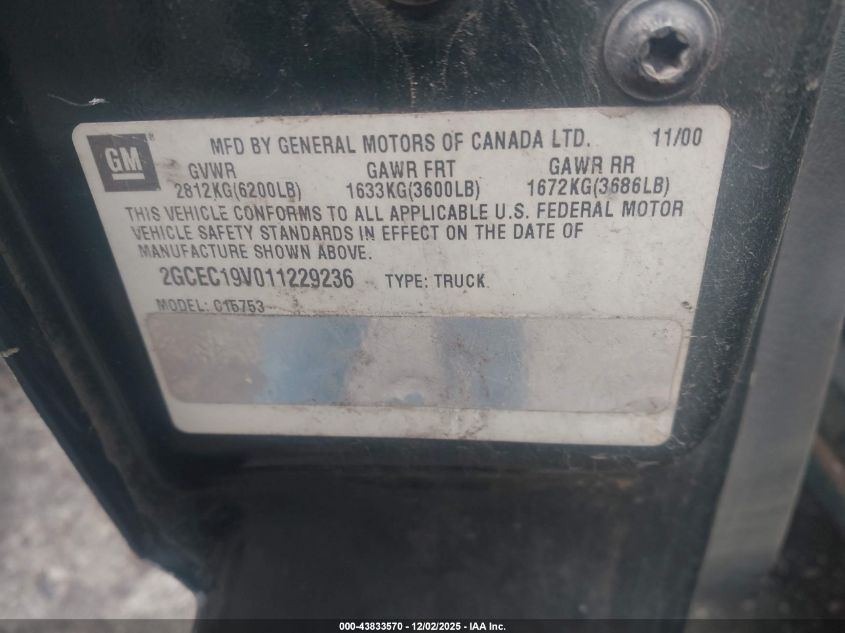 2001 Chevrolet Silverado 1500 VIN: 2GCEC19V011229236 Lot: 43833570