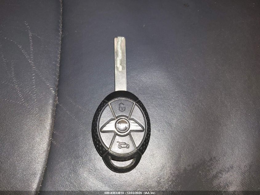 2008 Mini Cooper S VIN: WMWRH33548TU80916 Lot: 43833618