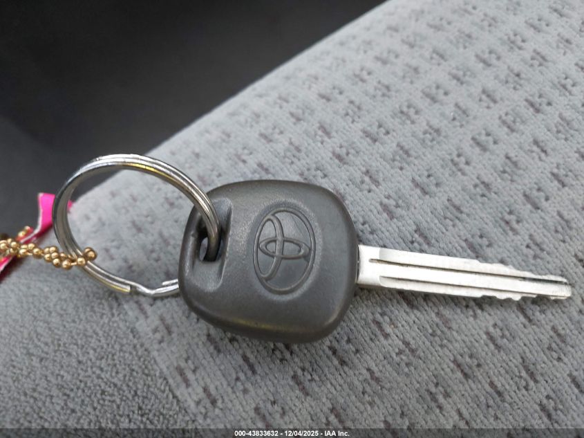 2005 Toyota Corolla Ce/Le/S VIN: 1NXBR32E65Z460235 Lot: 43833632