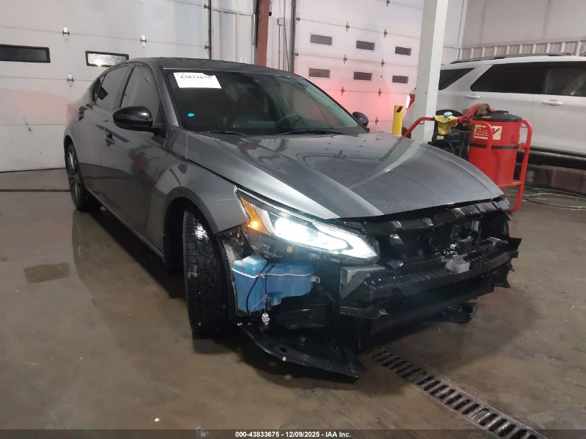 NISSAN ALTIMA SR FWD