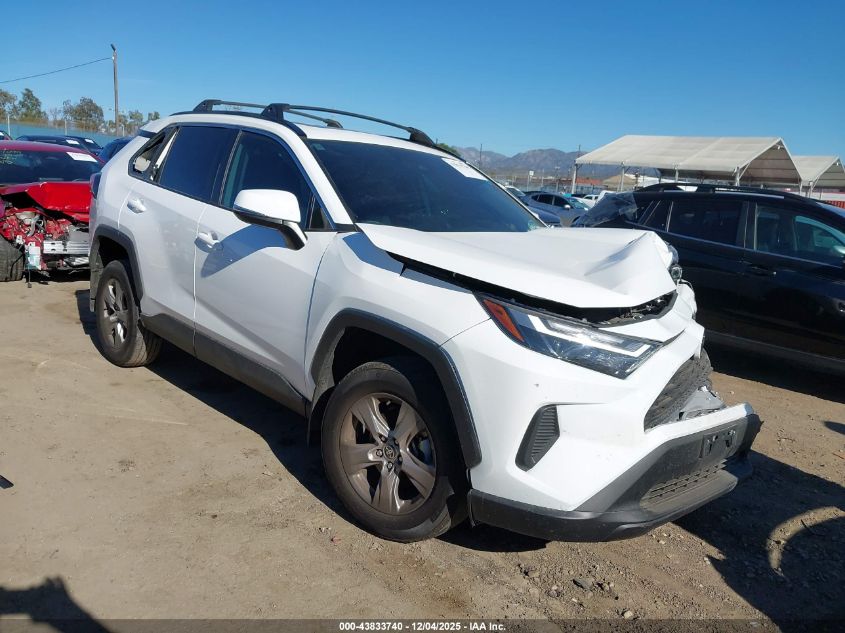TOYOTA RAV4 XLE