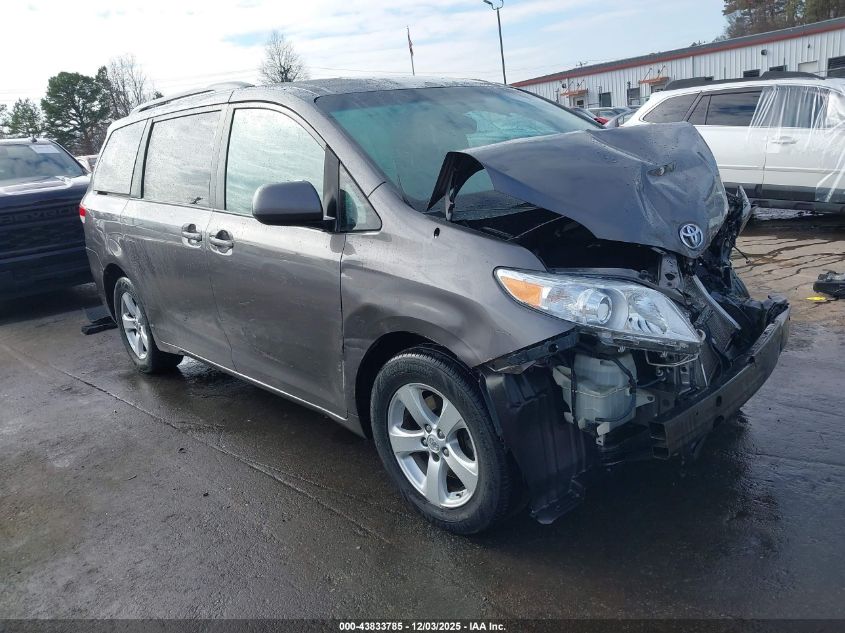 TOYOTA SIENNA LE V6