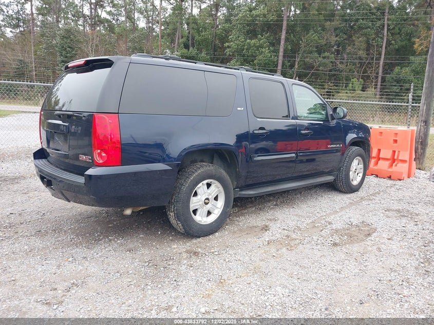 1GKFK163X8R106107 2008 GMC YUKON photo no. 4