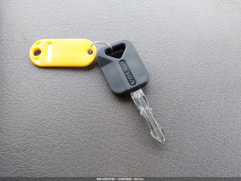 2018 Volvo Vnl VIN: 4V4NC9EH4JN889796 Lot: 43833795