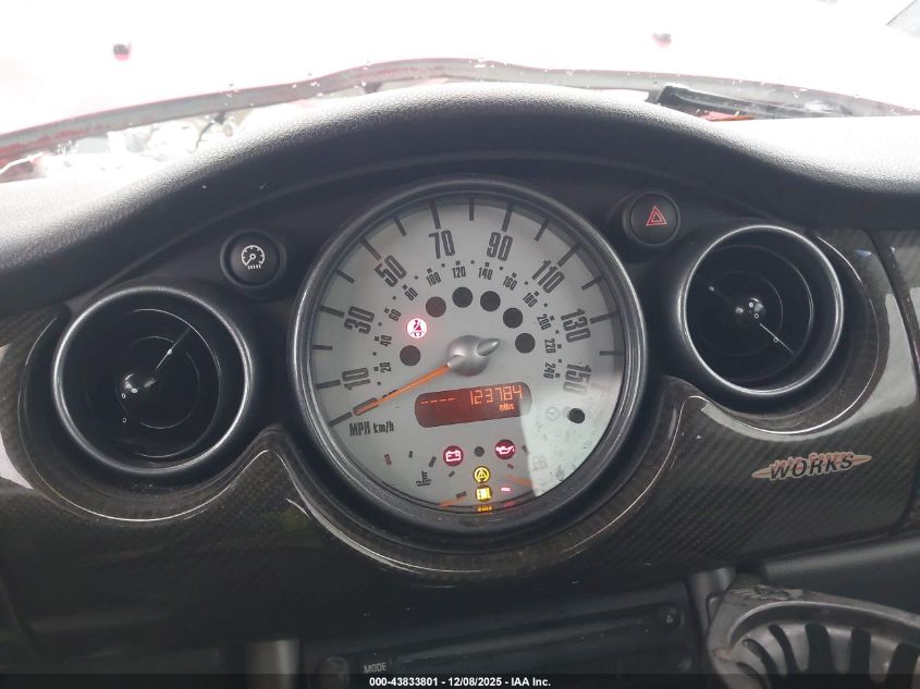 2005 Mini Cooper S VIN: WMWRE33415TD93909 Lot: 43833801