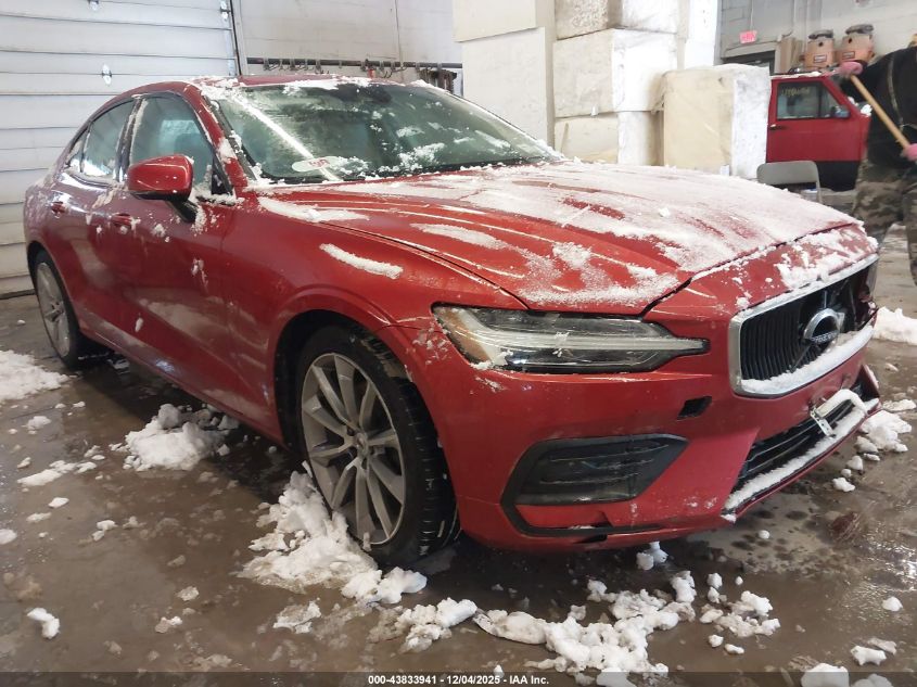 VOLVO S60 T5 MOMENTUM