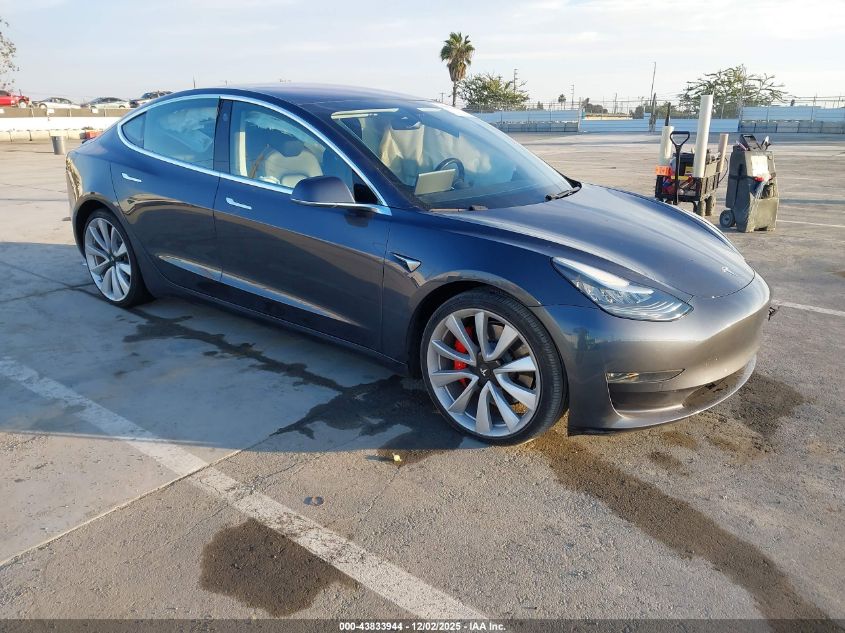 TESLA MODEL 3 LONG RANGE/PERFORMANCE