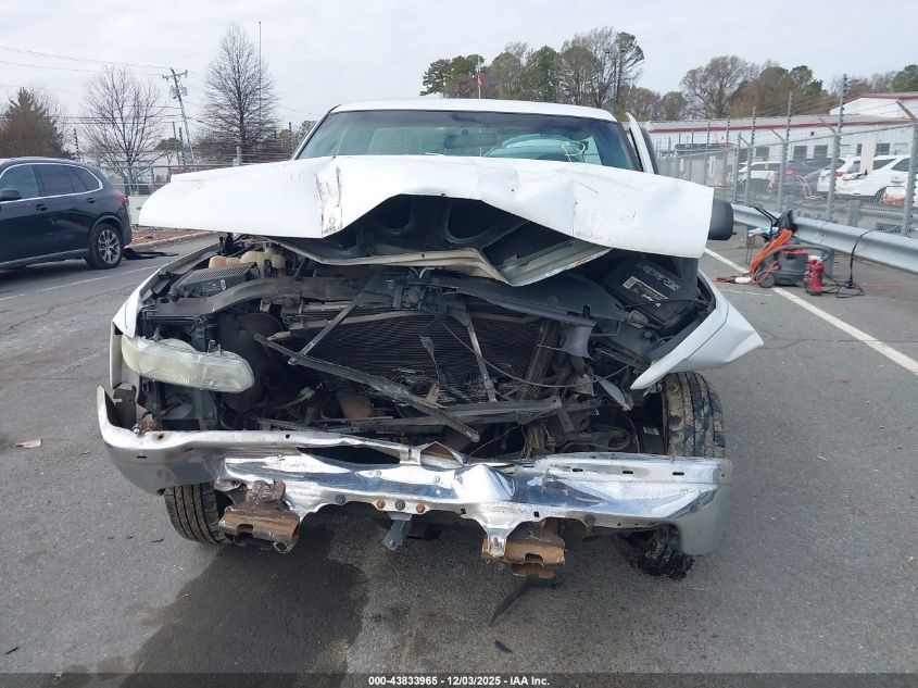 1999 Chevrolet Silverado 1500 VIN: 1GCEC14W2XE212638 Lot: 43833965
