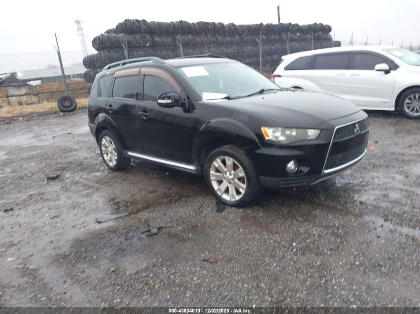 MITSUBISHI OUTLANDER SE