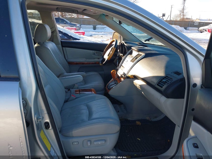 2T2HK31U67C013010 2007 LEXUS RX photo no. 5