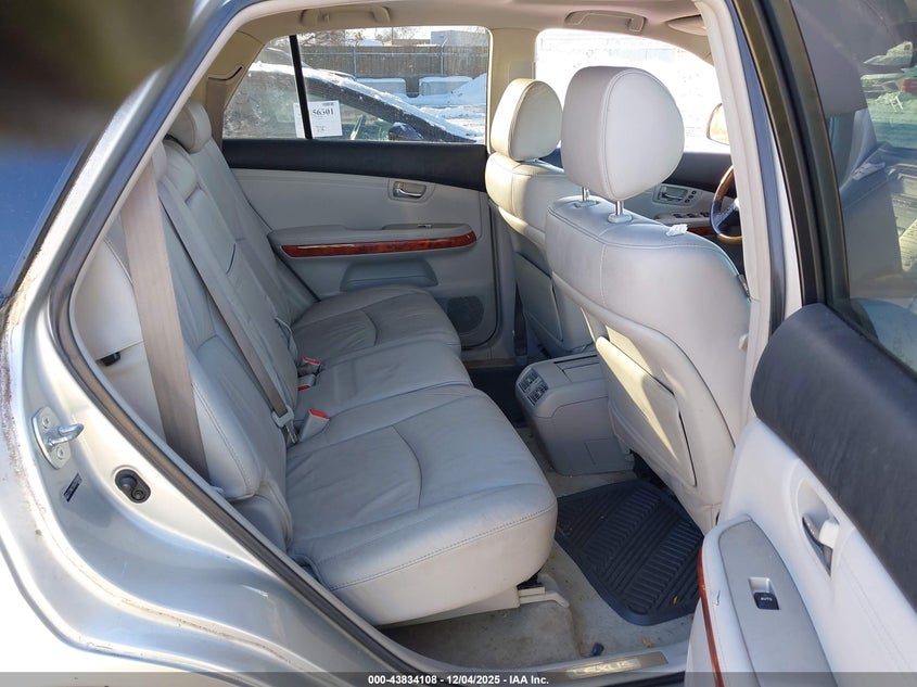 2T2HK31U67C013010 2007 LEXUS RX photo no. 8