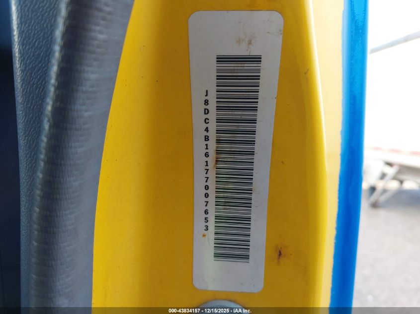 2007 GMC W4S042 W4500 Hd Dsl Reg VIN: J8DC4B16177007653 Lot: 43834157