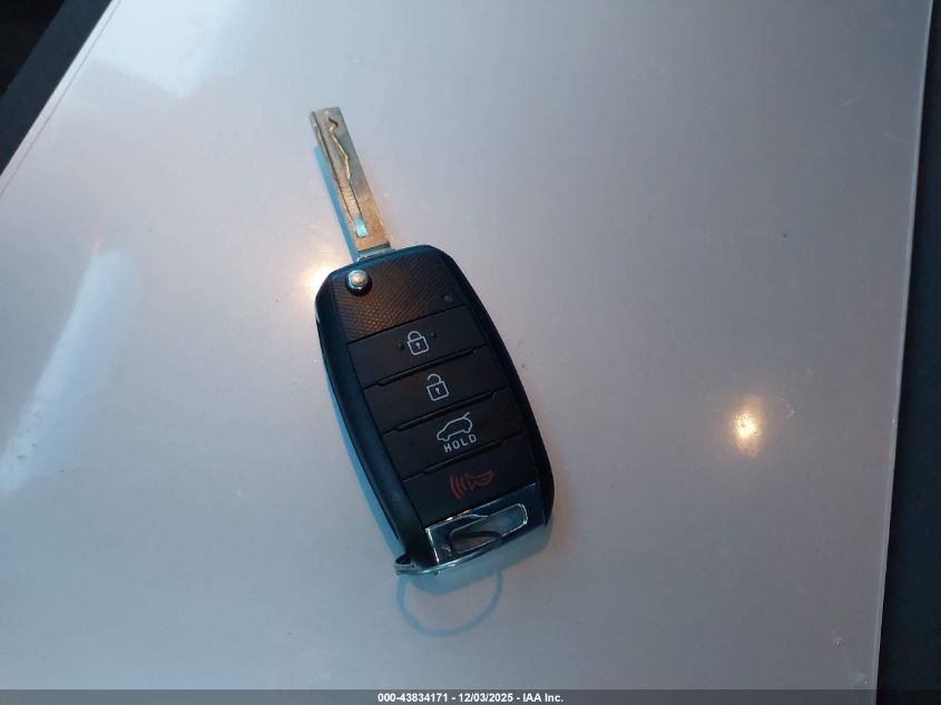 2017 Kia Sorento 2.4L Lx VIN: 5XYPG4A37HG191304 Lot: 43834171