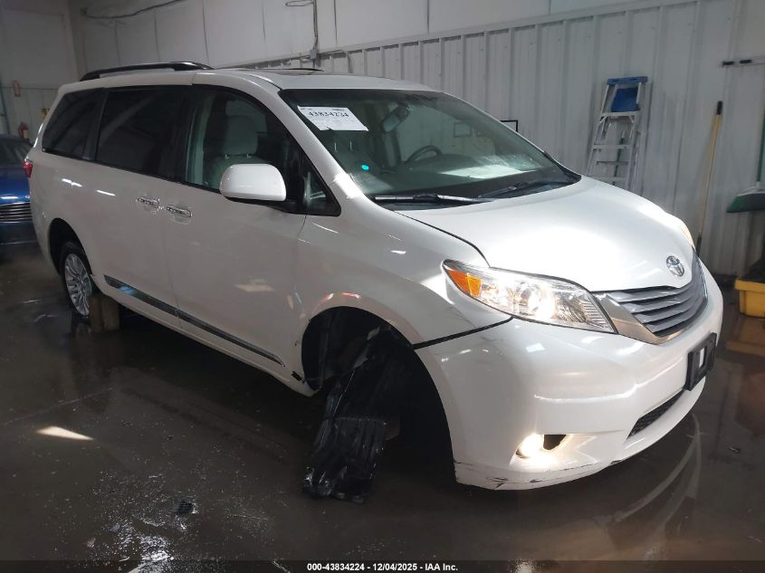 TOYOTA SIENNA XLE 8 PASSENGER