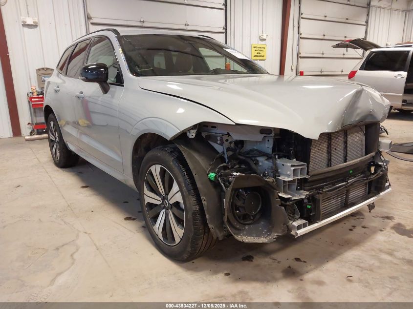 VOLVO XC60 T8 PLUS DARK THEME