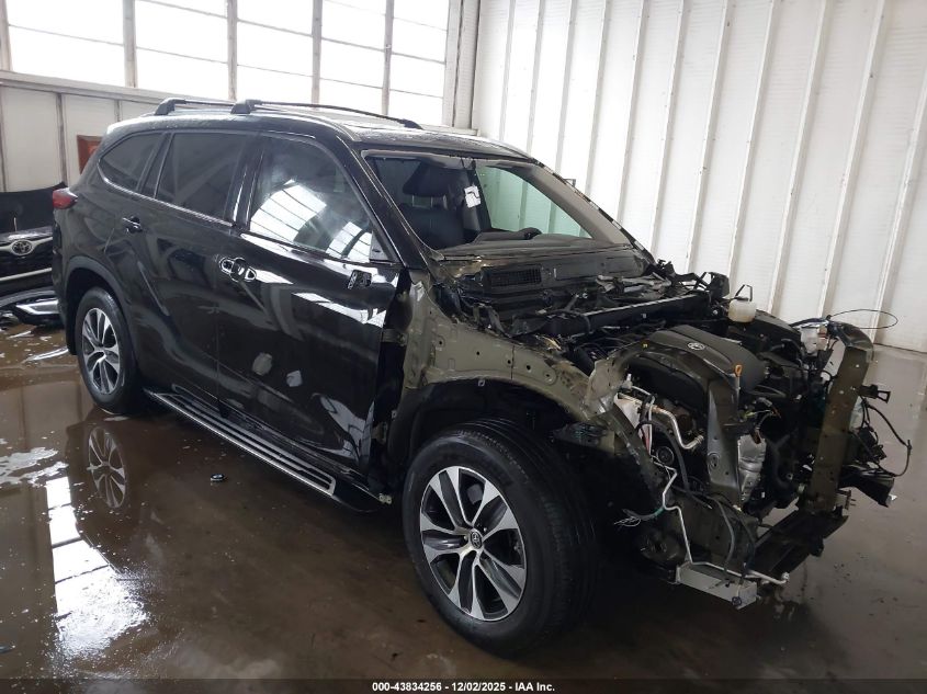 TOYOTA HIGHLANDER XLE