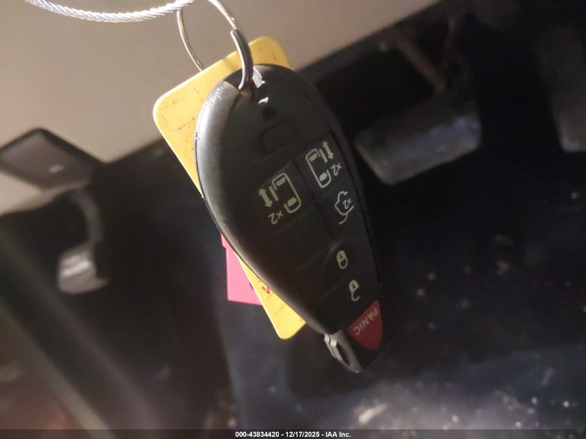 2015 Chrysler Town & Country Touring VIN: 2C4RC1BG5FR608819 Lot: 43834420