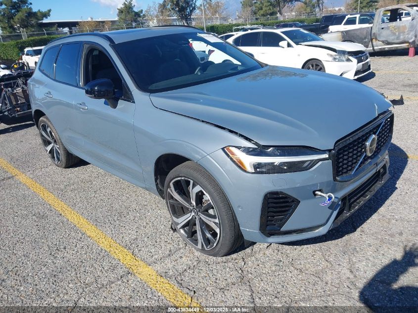 VOLVO XC60 T8 R-DESIGN