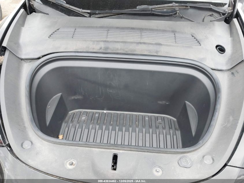 2022 Tesla Model Y Performance Dual Motor All-Wheel Drive VIN: 7SAYGDEF5NF401073 Lot: 43834462