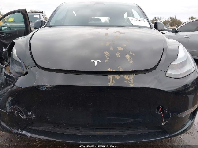 2022 Tesla Model Y Performance Dual Motor All-Wheel Drive VIN: 7SAYGDEF5NF401073 Lot: 43834462