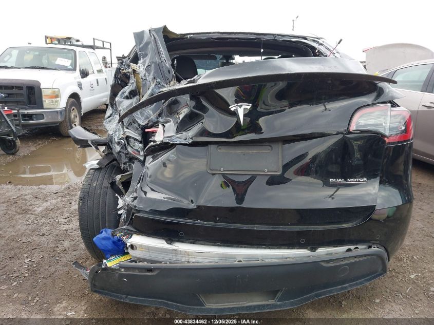 2022 Tesla Model Y Performance Dual Motor All-Wheel Drive VIN: 7SAYGDEF5NF401073 Lot: 43834462