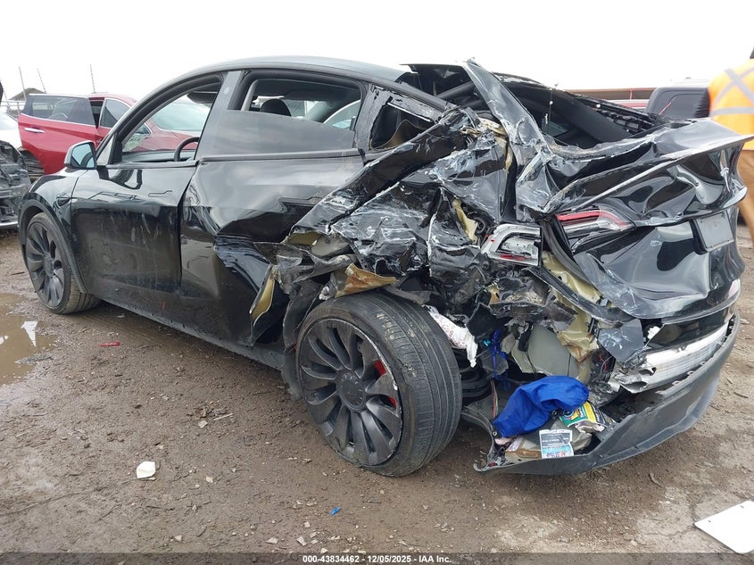 2022 Tesla Model Y Performance Dual Motor All-Wheel Drive