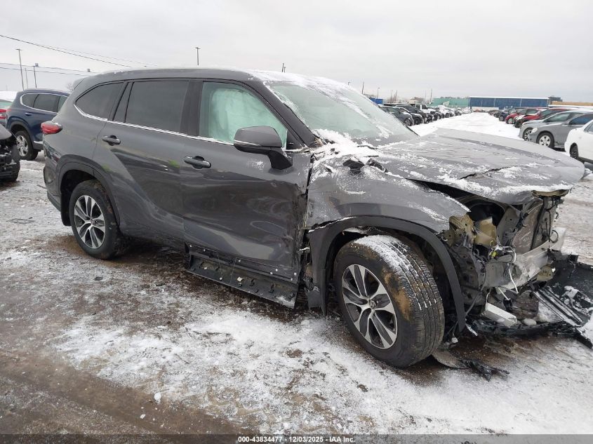 TOYOTA HIGHLANDER XLE