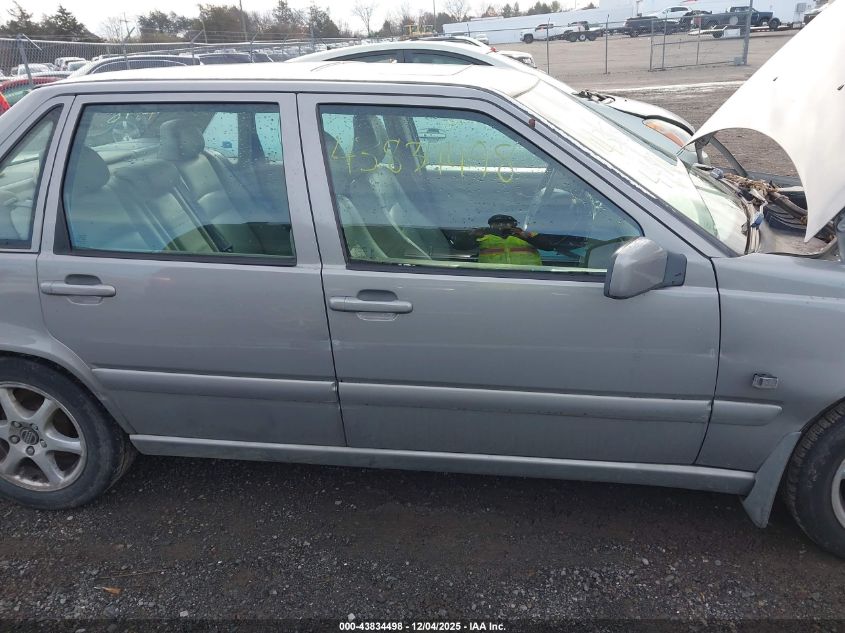 1999 Volvo S70 Glt VIN: YV1LS56D4X2568744 Lot: 43834498