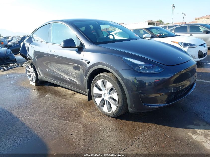 TESLA MODEL Y LONG RANGE DUAL MOTOR ALL-WHEEL DRIVE
