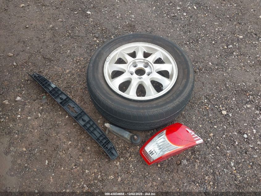 2004 Kia Amanti VIN: KNALD124645026308 Lot: 43834658