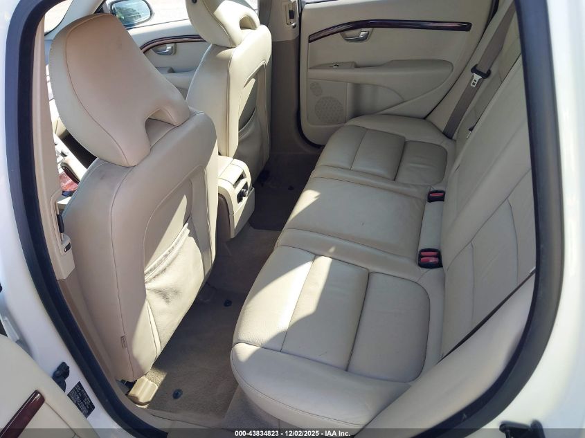 2008 Volvo V70 3.2 VIN: YV1BW982781040660 Lot: 43834823