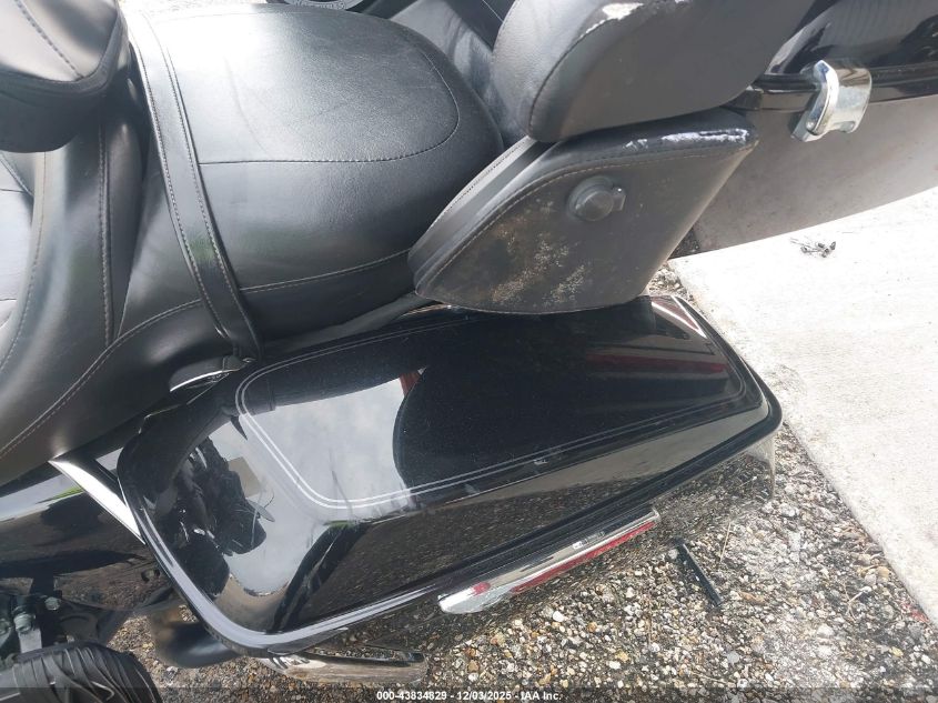 2019 Harley-Davidson Flhtcu VIN: 1HD1FCC14KB678636 Lot: 43834829