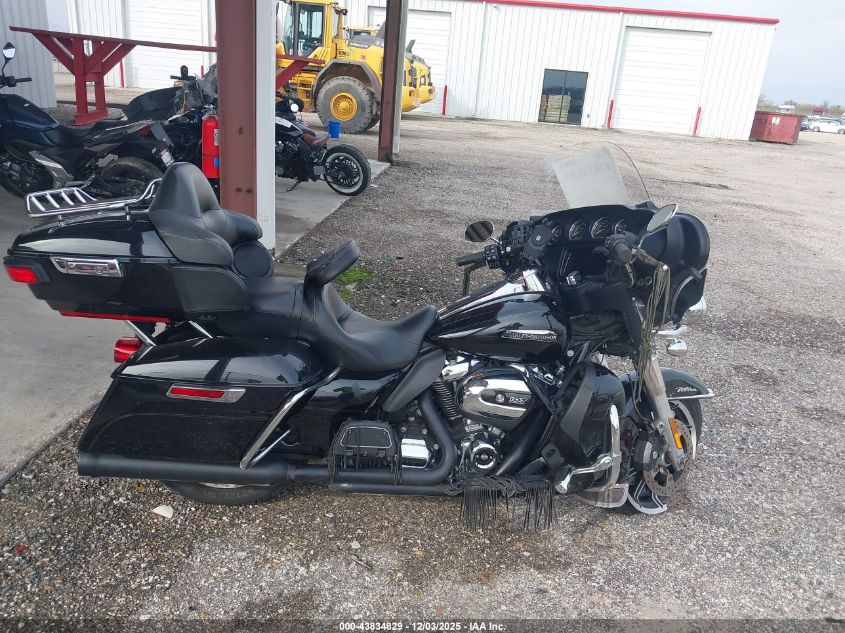 2019 Harley-Davidson Flhtcu VIN: 1HD1FCC14KB678636 Lot: 43834829