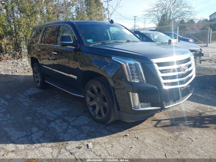 CADILLAC ESCALADE LUXURY