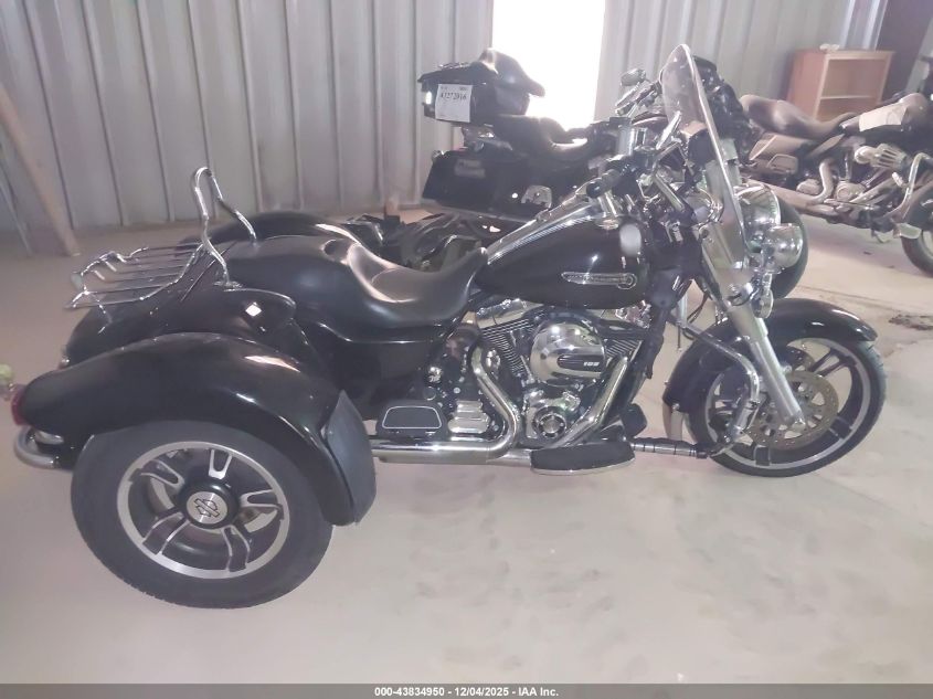 2015 Harley-Davidson Flrt Free Wheeler VIN: 1HD1MCM16FB851681 Lot: 43834950