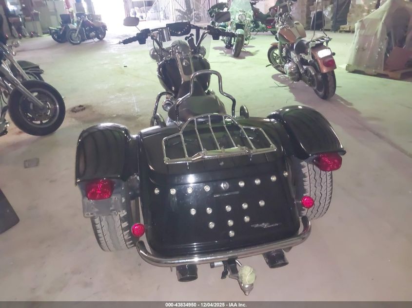2015 Harley-Davidson Flrt Free Wheeler VIN: 1HD1MCM16FB851681 Lot: 43834950