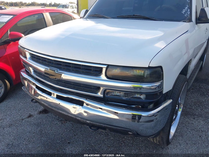 1GNEC13T31R119724 2001 CHEVROLET TAHOE photo no. 6