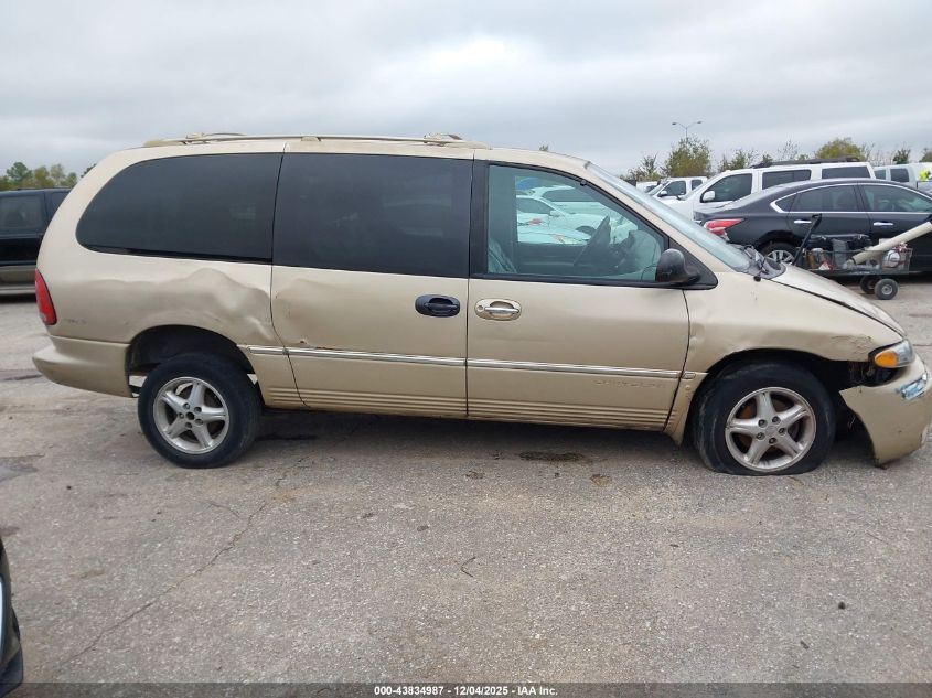 2000 Chrysler Town & Country Limited VIN: 1C4GP64L7YB702317 Lot: 43834987