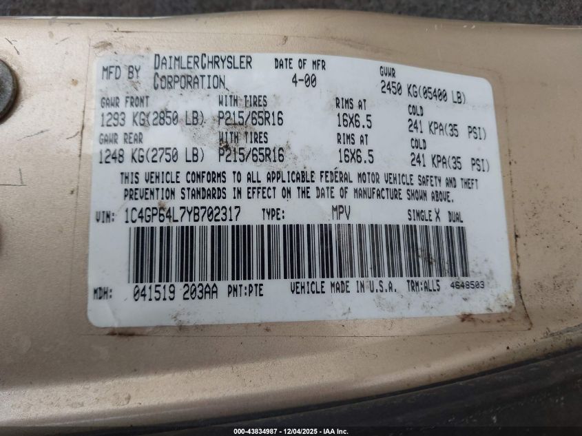 2000 Chrysler Town & Country Limited VIN: 1C4GP64L7YB702317 Lot: 43834987