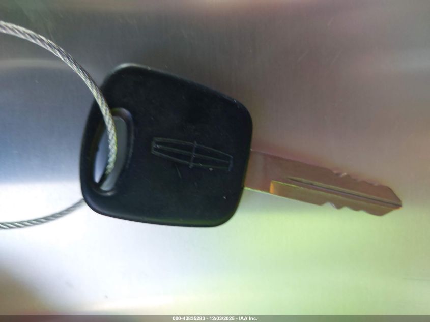 1998 Lincoln Navigator VIN: 5LMPU28L8WLJ46627 Lot: 43835283