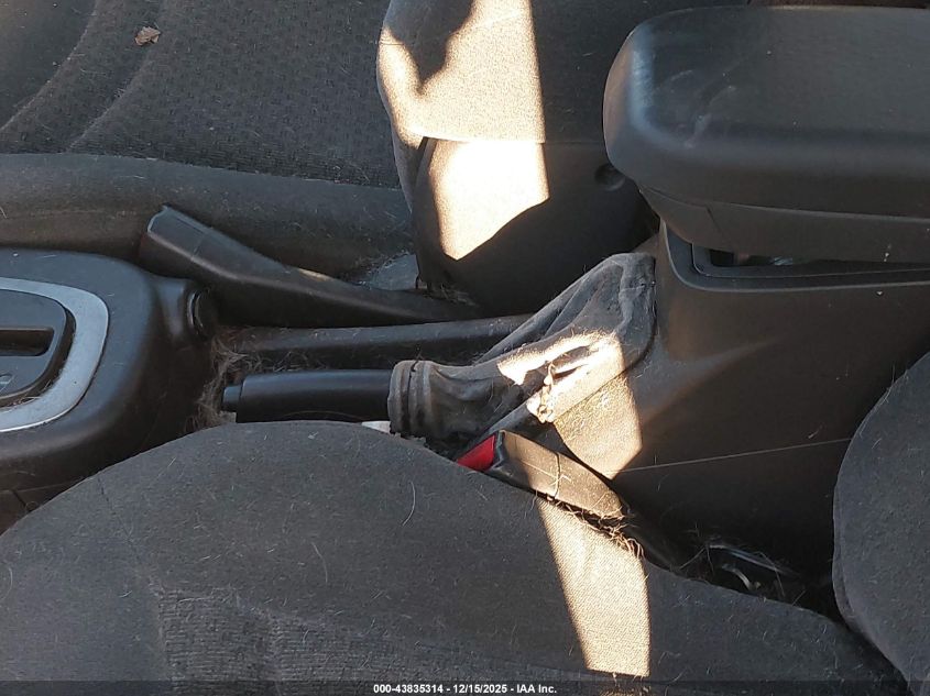 2004 Saturn Ion 3 VIN: 1G8AW12F44Z112824 Lot: 43835314