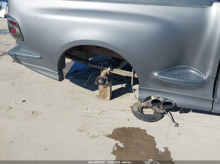 2002 Ford F-150 Lightning VIN: 2FTZF07332CA32183 Lot: 43835323