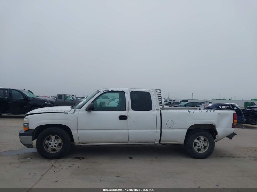 2000 Chevrolet Silverado 1500 VIN: 2GCEC19V1Y1385585 Lot: 43835395