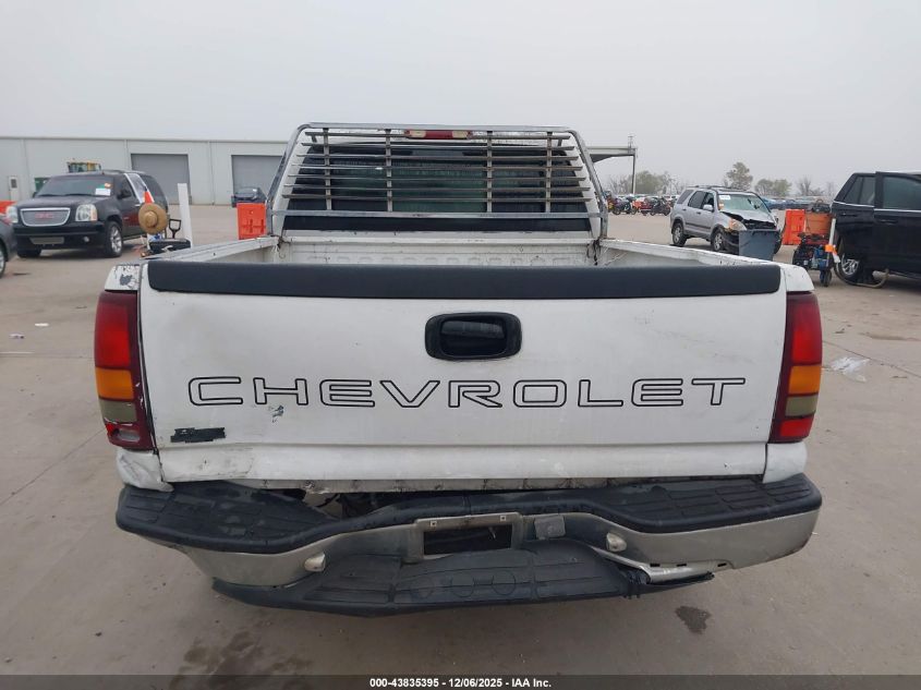 2000 Chevrolet Silverado 1500 VIN: 2GCEC19V1Y1385585 Lot: 43835395