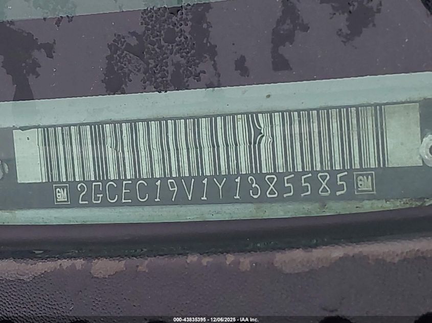 2000 Chevrolet Silverado 1500 VIN: 2GCEC19V1Y1385585 Lot: 43835395