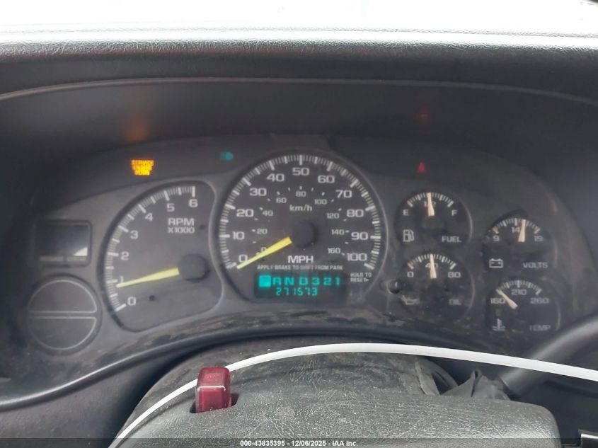 2000 Chevrolet Silverado 1500 VIN: 2GCEC19V1Y1385585 Lot: 43835395