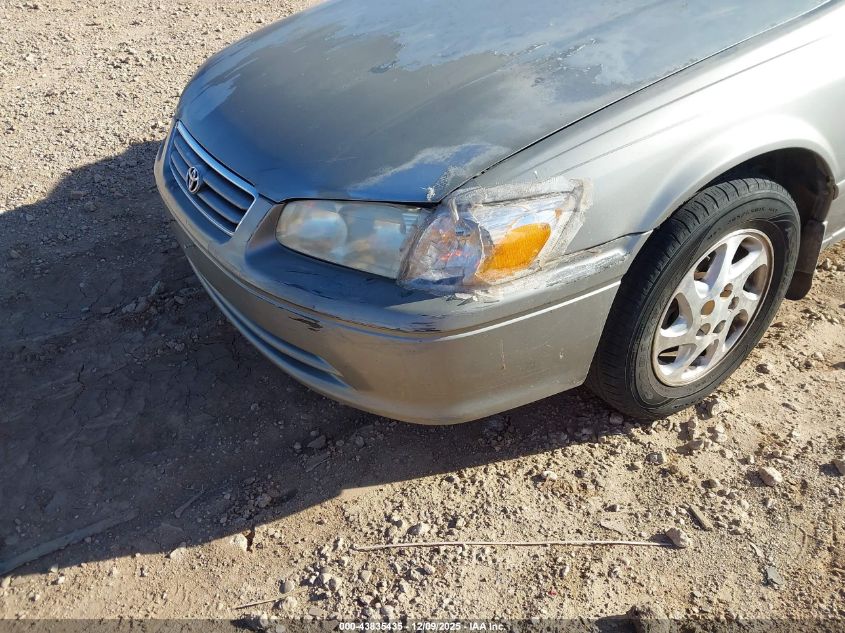 2000 Toyota Camry Le VIN: JT2BG22K1Y0465020 Lot: 43835435